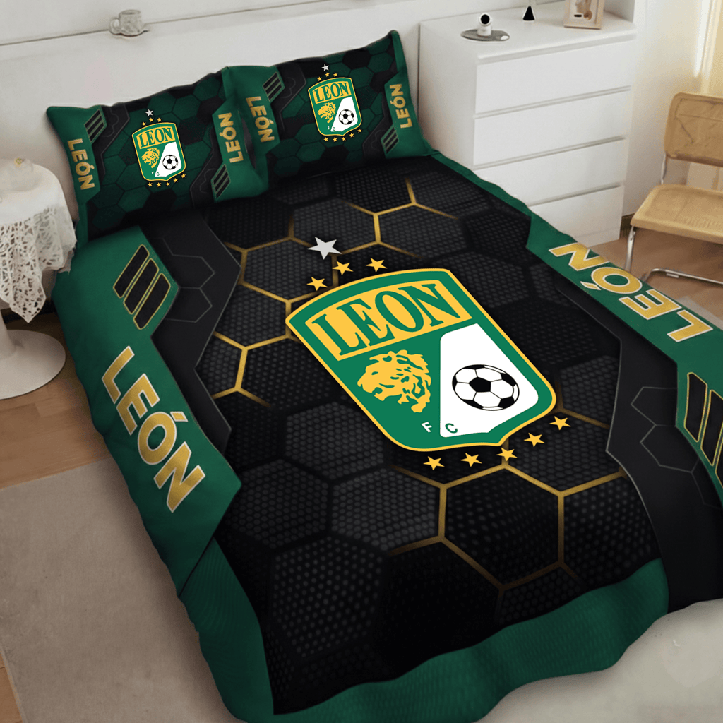 León Inspired Full Bedding Set